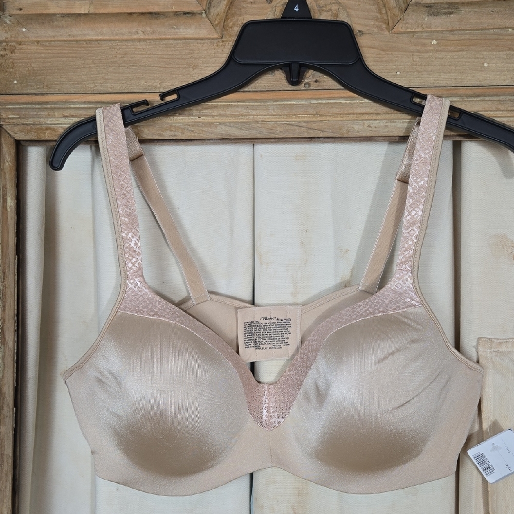 Playtex Tan Full-Coverage Underwire Bra with Lace Detailing Size 40C